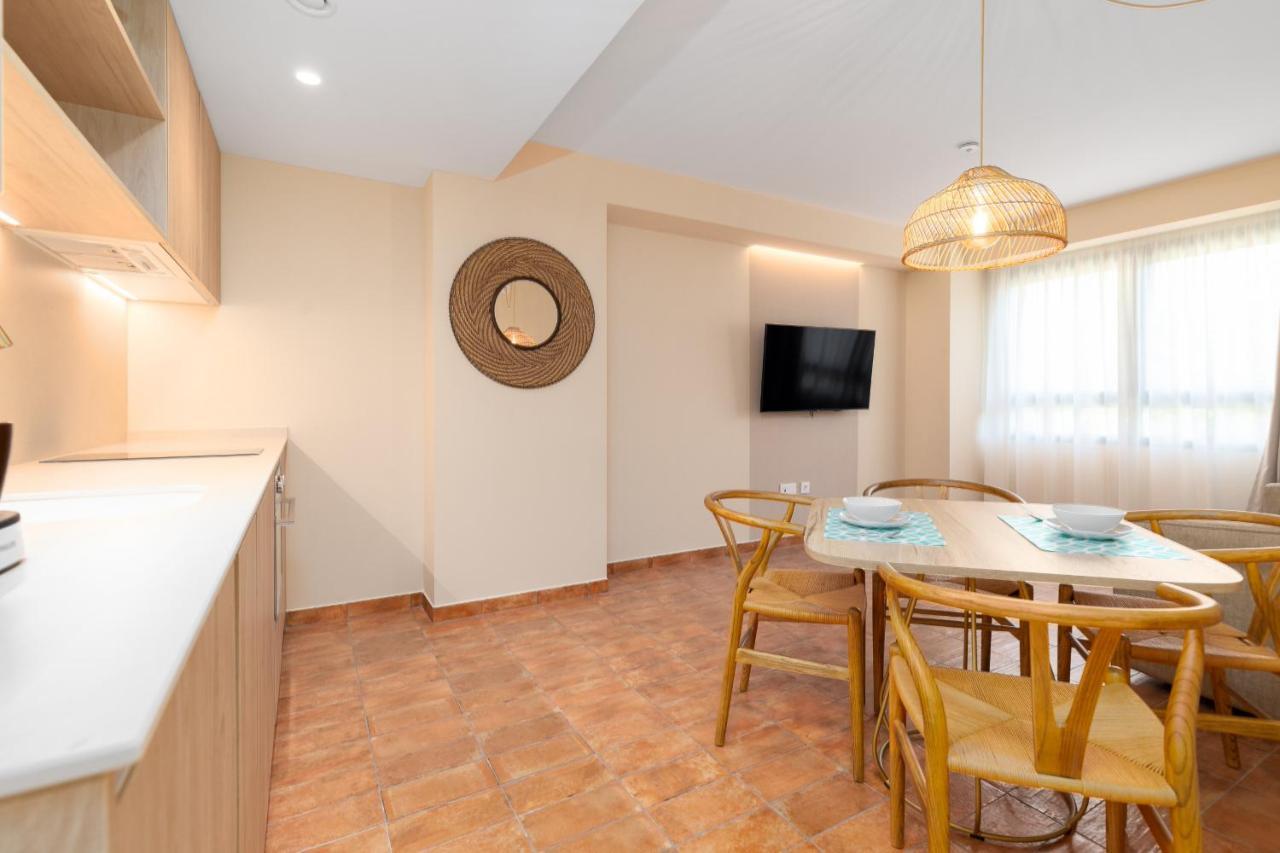 Apartamentos Las Ciencias K Valencia Exteriör bild
