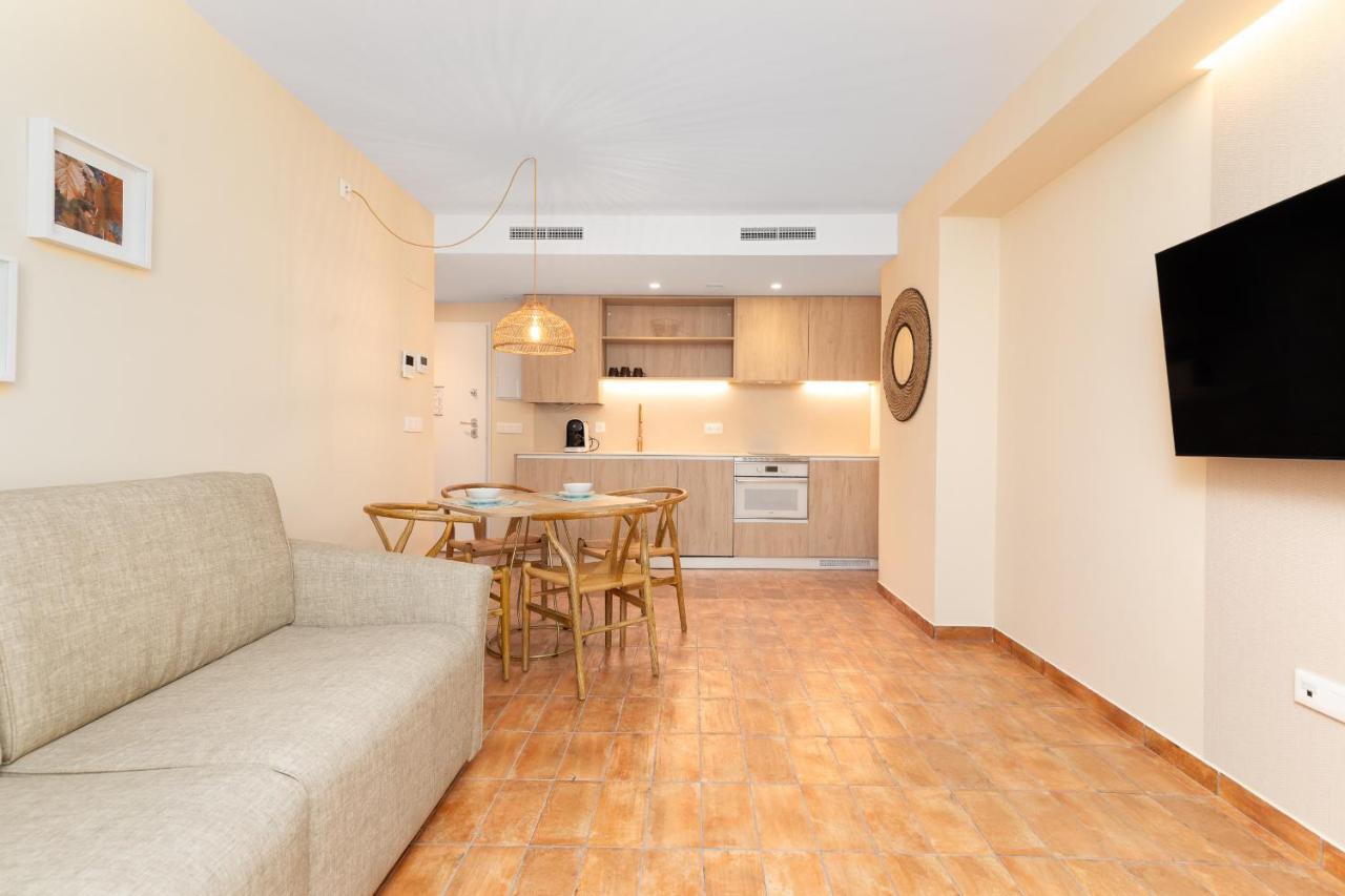 Apartamentos Las Ciencias K Valencia Exteriör bild