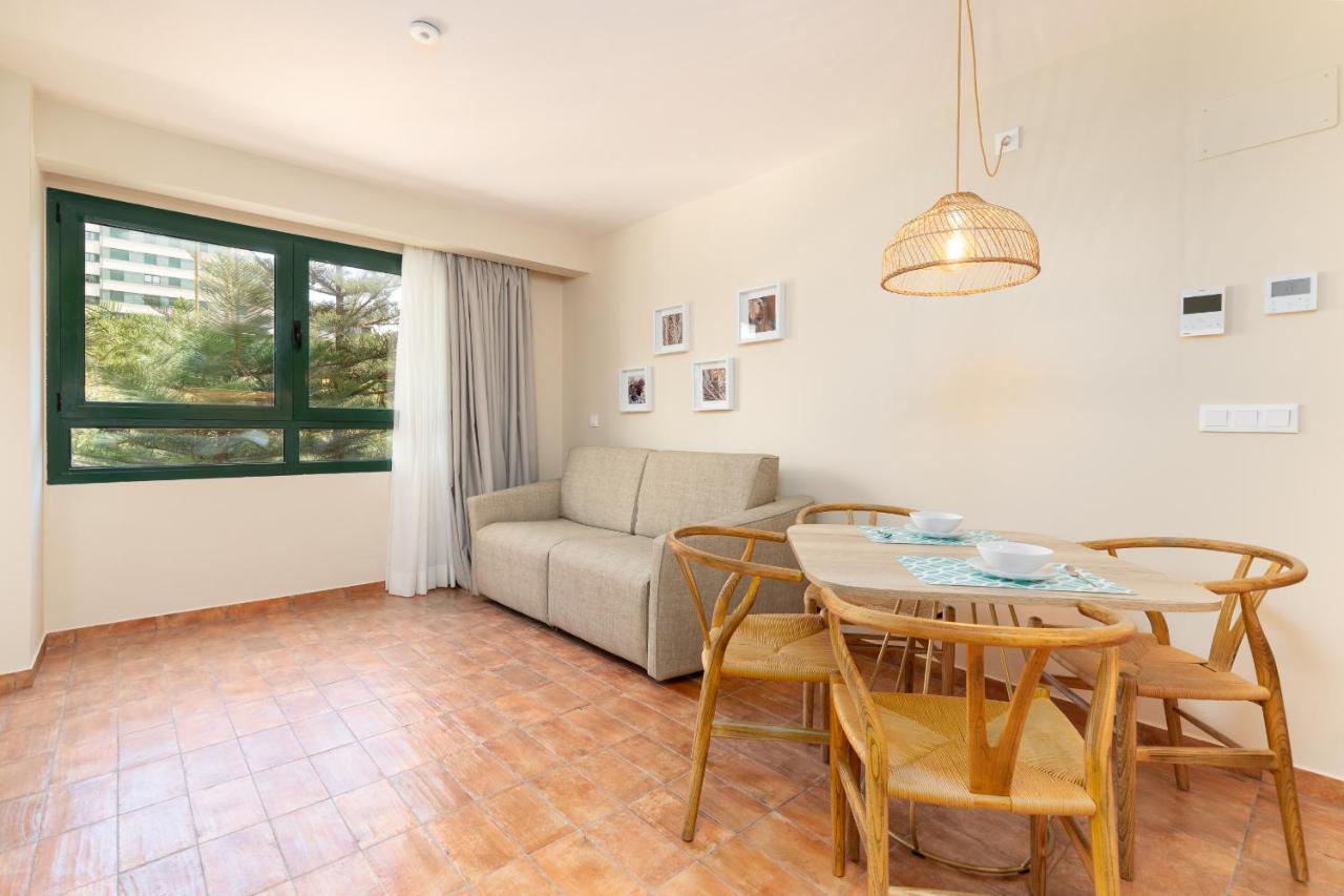 Apartamentos Las Ciencias K Valencia Exteriör bild