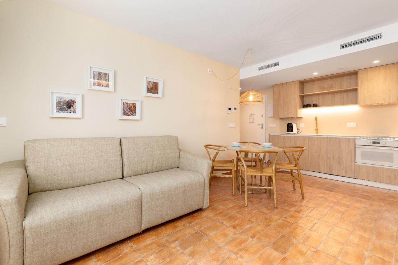 Apartamentos Las Ciencias K Valencia Exteriör bild