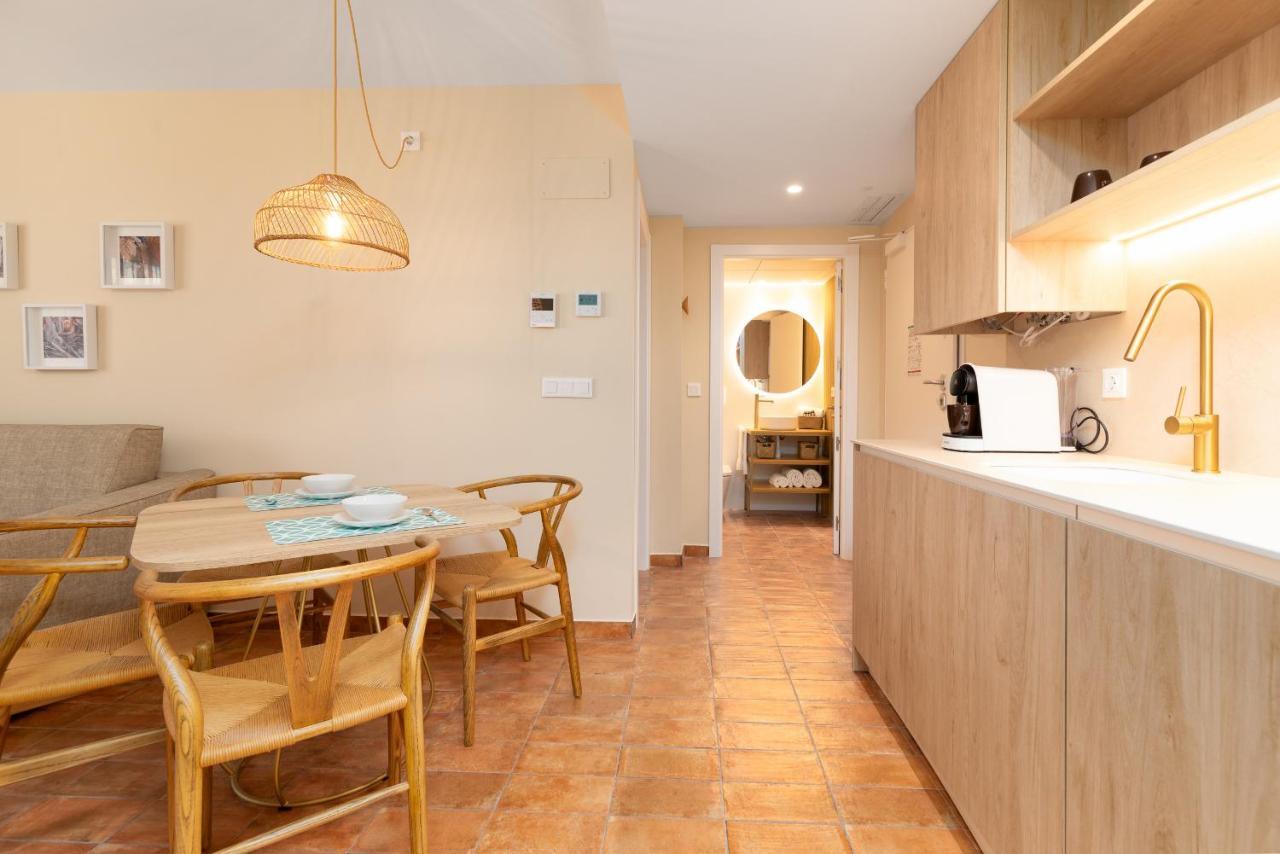 Apartamentos Las Ciencias K Valencia Exteriör bild
