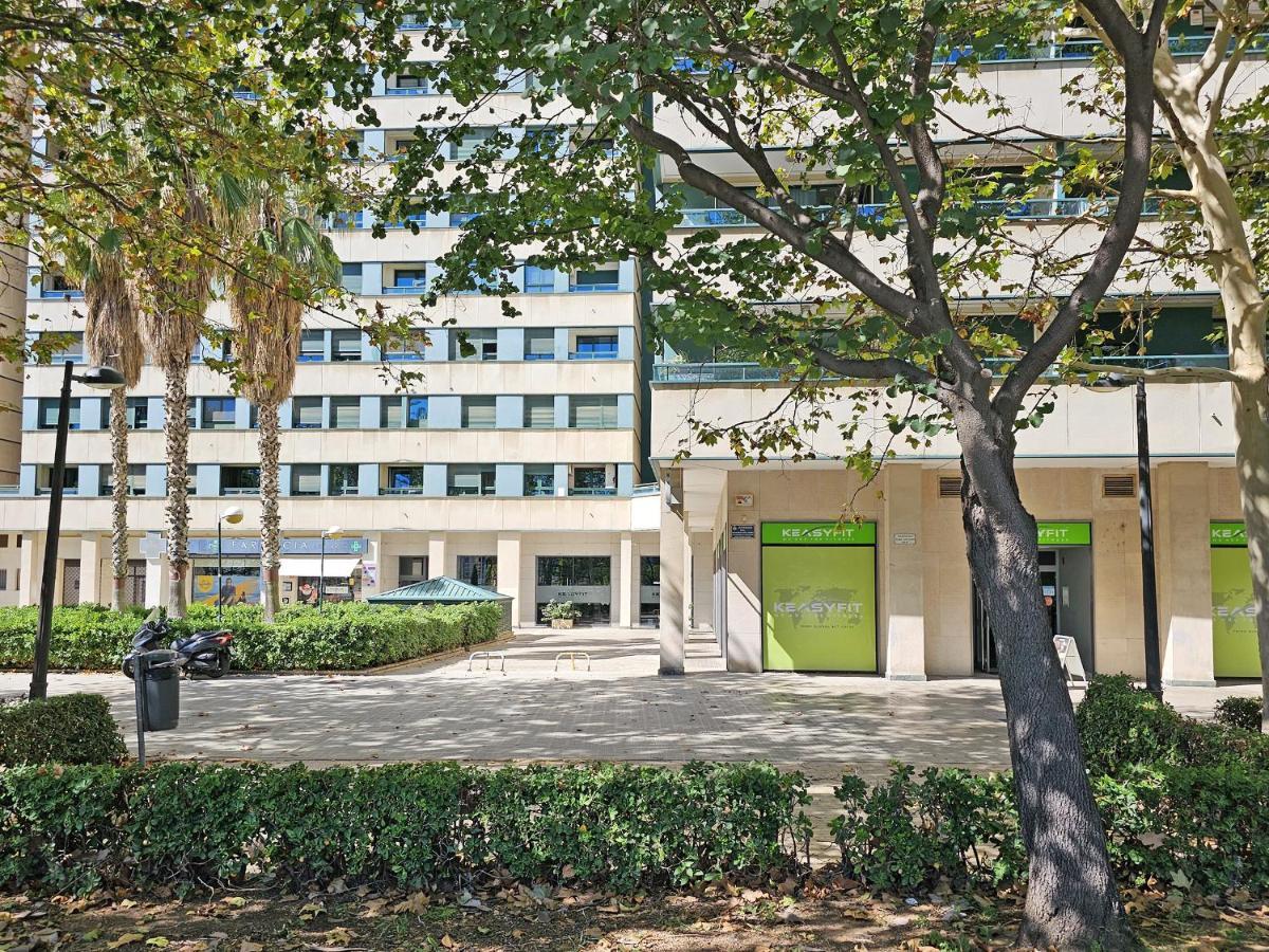 Apartamentos Las Ciencias K Valencia Exteriör bild